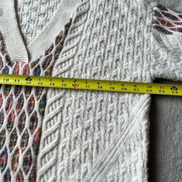 Dex Room 34 Sweater - Picture 10 of 11